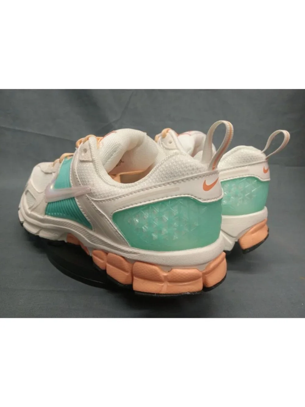 Nike Vomero 5 BG (GS) Sneakers Sail Orange Chalk Blue Boys Size 7 NEW NO BOX!